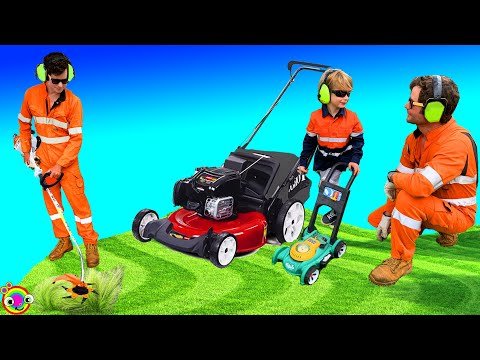 Lawn Mower Videos for Kids | BLiPPi Dressed Toddler | min min playtime