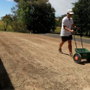 SEEDING My Front LAWN with Couch Grass
